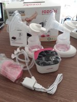Máy Hút Sữa Rozabi Deluxe Tặng 10 Túi Trữ Sữa Unimom