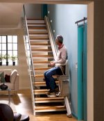 Dễ Dàng Di Chuyển Với Ghế Cầu Thang Stair Lift