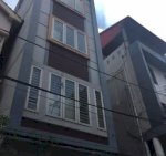 Nr Ở Ngõ 155 Nguyễn Khang, Dt 52 M2 X 4 Tầng, Gt 17Tr/ Th