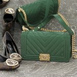 Tìm Hiều Về Những Chiếc Túi Xách Nữ Chanel Boy Bag