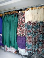 Chuyên Bỏ Sỉ Chỉ Quần Áo Váy Đầm Giá Rẻ Tại Sài Gòn