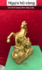 Tượng Ngựa Ôm Hủ Vàng Cao 24Cm Đồ Đồng Việt