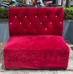 Băng Sofa Bọc Vải Nhung Màu Đỏ Mới 90% Giá Rẻ