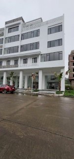 Chính Chủ Ở Xa Cần Bán Khách Sạn 33 Phòng View Biển Tại Tuần Châu - Hạ Long