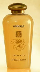 Kem tắm mật ong Milk & Honey Gold Creme Bath 4687