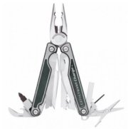 Leatherman Charge TTI trong hộp thiếc