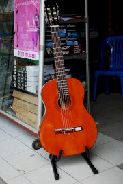 Classical guitar VX R1