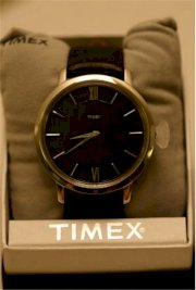 Đồng hồ đeo tay Timex Elegant black leather and Dial