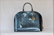 Louis Vuitton Alma vernis MM T9142-11