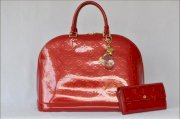 Louis Vuitton Alma vernis red + Zippy wallet T9142-27