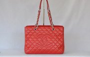 Chanel large tote bag red TH18