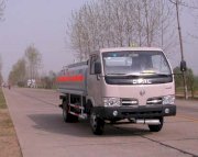 Xe bồn chở dầu lưu động DongFeng EQ1051TJ35D3 2.98 m3