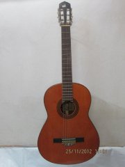 Guitar Yamaha GY3