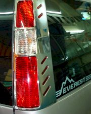 Viền đèn sau dành cho xe Ford Everest