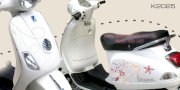 Decal trang trí xe máy Piaggio Vespa Floral K2025