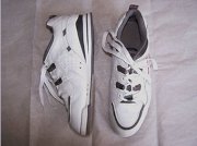Men's Brunswick Bowling Shoes White and Gray Size 11