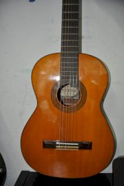 Đàn Guitar Nhật 002
