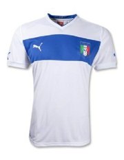 Áo bóng đá đội tuyển Italia 2012-2013 sân khách