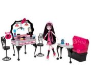 Monster High Die-Ner And Draculaura Playset