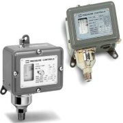 Cảm biến áp suất đa dụng SMC ISG120-030