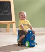 Xe chòi chân hình tàu hỏa Little tikes KG-007