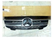 Mặt ca lăng Mercedes GL550 W164