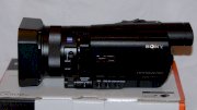 Máy quay phim chuyên dụng SONY HDR-CX900