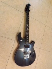  Guitar điện YAMAHA SE-700-HE
