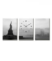 Design 'O' Vista New York City Wall Clock