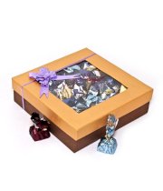 Hoglatto Assorted Windowed Golden Box - 500 Gm