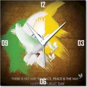  WebPlaza Ravishing Republic Day Analog Wall Clock (Multicolor) 