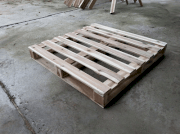 Pallet gỗ 4 hướng nâng 1000x1000x120mm