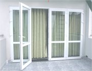 Cửa đi 4 cánh mở quay Austdoor D2