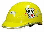 Mũ bảo hiểm trẻ em ASIA - 101S Vàng - Tem gấu