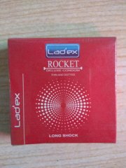 Bao cao su Rocket Lad'ex Long Shock Hộp 3 Cái