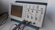 Oscilloscope Tektronix TDS210
