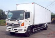 Xe tải Hino model FG8JPSL, tải trọng 8,25 tấn, thùng dài 8,5m