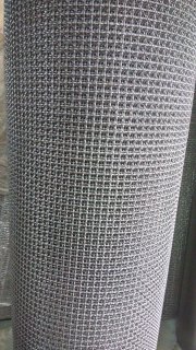 Lưới đan hình thoi mắt 45 x 90 tôn dày 3Li LMTR 1x10m Minh Trí
