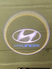 Đèn chiếu logo Huyndai