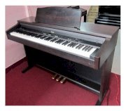 Đàn Piano điện RoLand KR 370