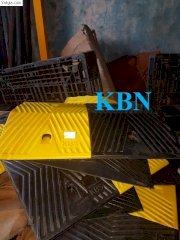 Gờ giảm tốc cao su phản quang 3M KBS-KBN