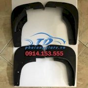 Chắn bùn Ford Laser 4S7116-114AA