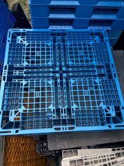 Pallet nhựa cũ Hàn Quốc 1100x1100x150mm xanh dương