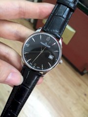 Đồng hồ nam mặt đen Jaeger-LeCoultre 01