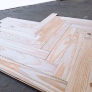 Sàn gỗ thông Satina - KT: 15 x 80 x 480mm