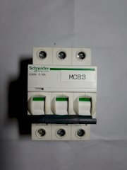 Cầu dao Schneider Electric MCB Acti 9- iC60N 3P, 6kA, 400V, C curve