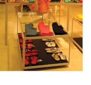 Kệ inox trưng bày shop quần áo Hải Minh hl01