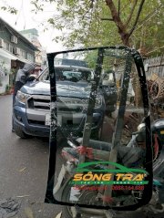 Kính chắn gió trước FORD RANGER