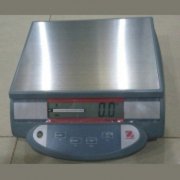 Cân điện tử R21PE6 6Kg x 0.2g