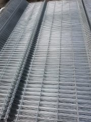Hàng rào lưới thép mạ kẽm nhúng nóng- Nhật Minh Hiếu